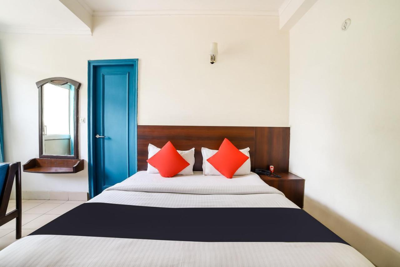 Capital O 48354 The Nest New Delhi Exterior photo