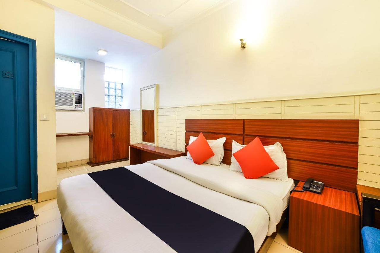 Capital O 48354 The Nest New Delhi Exterior photo