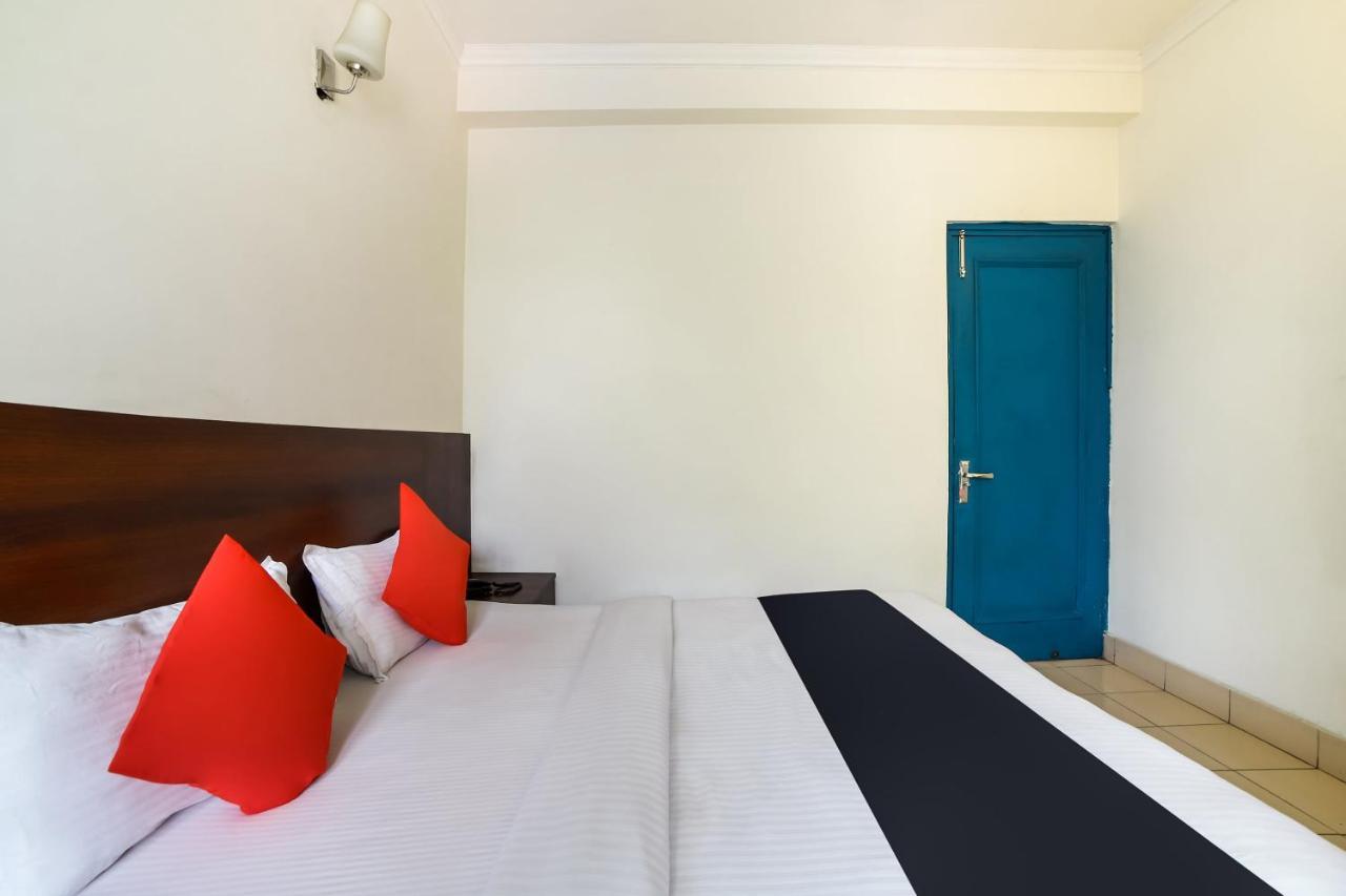 Capital O 48354 The Nest New Delhi Exterior photo